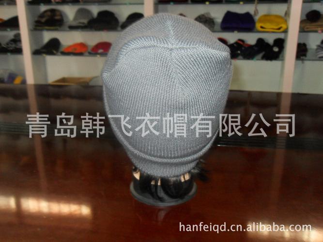Trapstar联名款 加厚双层刺绣针织毛线帽的定制工艺解析